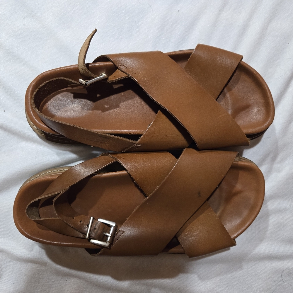 Alohas Leather Sandals Size 41